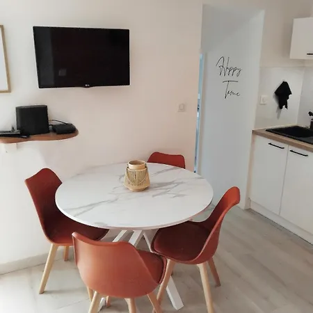 Holiday home Maison La Bulle D'heloise